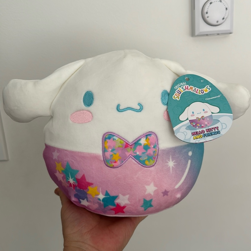 Nwt  Squishmallows hello kitty and friends/cinnamoroll